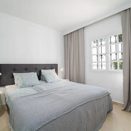 Apartment Aloha Pueblo Beautiful With Roof-terrace Next To Aloha Golf *