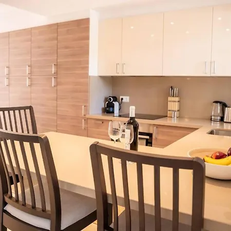 Apartment Aloha Pueblo Beautiful With Roof-terrace Next To Aloha Golf Marbella