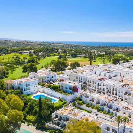 Aloha Pueblo Beautiful With Roof-terrace Next To Aloha Golf Appartement Marbella