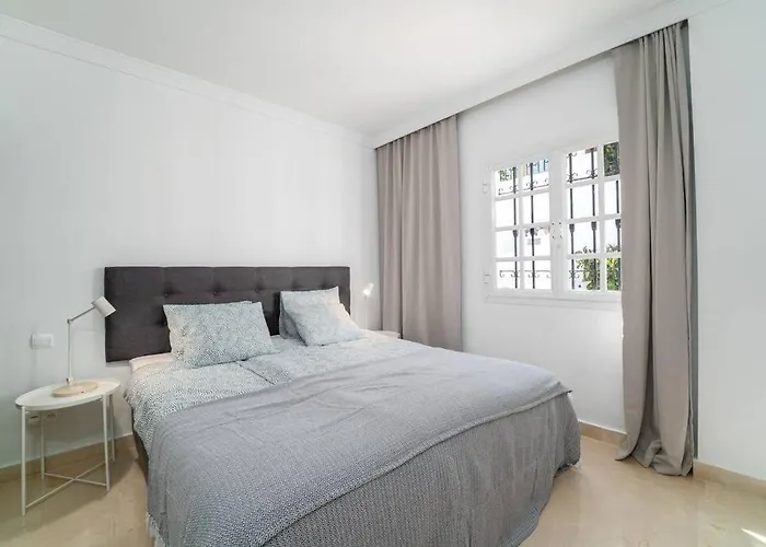 Apartment Aloha Pueblo Beautiful With Roof-terrace Next To Aloha Golf *